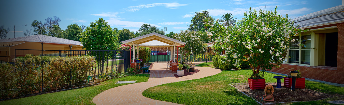 nicely manicured grass and outdoor space for residents
