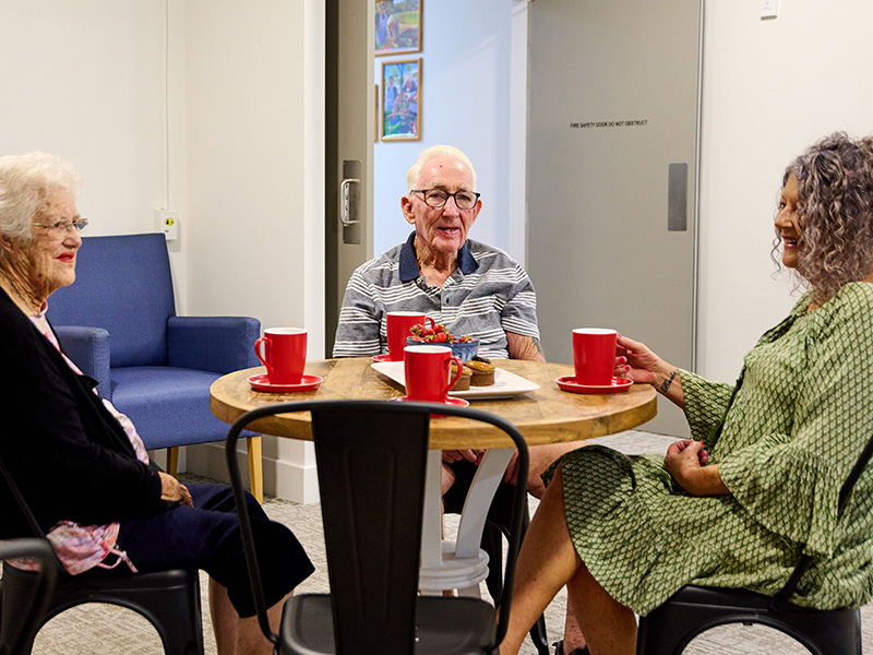 Volunteers Creating Meaningful moments with Whiddon Residents 